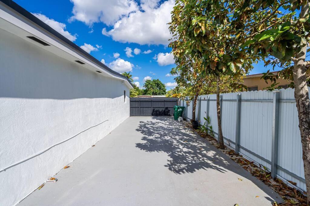 הוילה Tamiami Casa De Miller מראה חיצוני תמונה